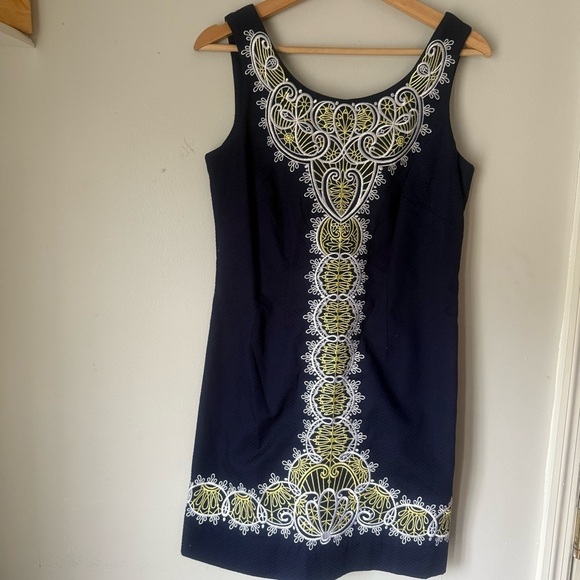 Lilly Pulitzer Delia True Navy Catch A Ray Embroidered Shift Dress - Picture 2 of 7